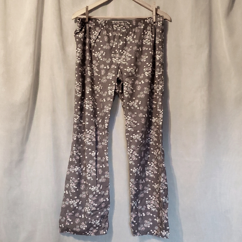 Xhilaration Sleep and Lounge Pants grey with white pink and blue floral